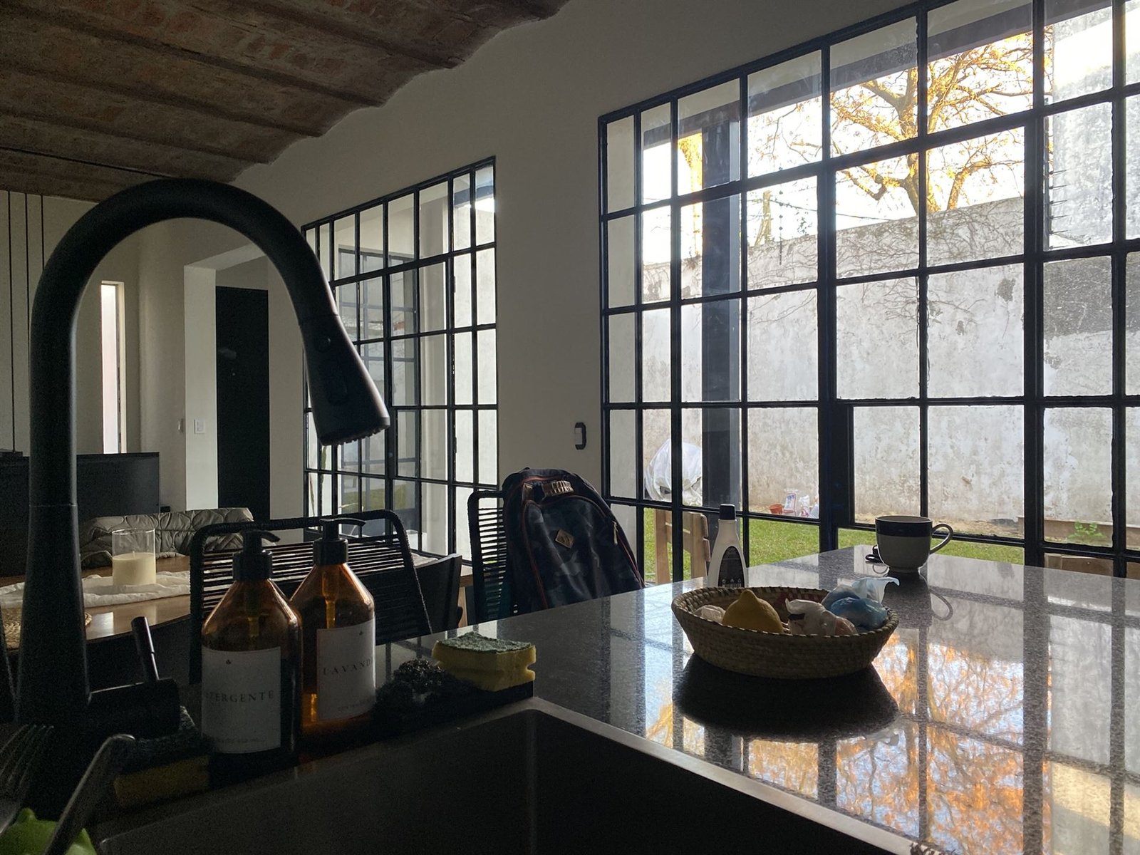 Azcuénaga · Casa I, Cocina terminada, detalle